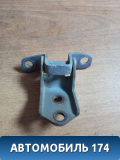 Петля передней правой двери нижняя Mazda 3 (BK) 2002-2009 Мазда 3